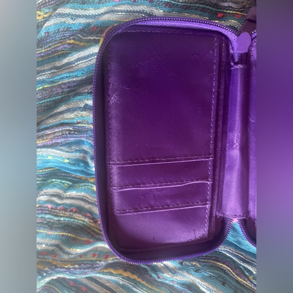 Sassy multicolored purple Vera Bradley wallet. Measures apx 6 x 4”. EUC - Picture 7 of 11